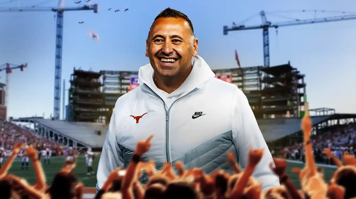 Texas football, Steve Sarkisian smiling