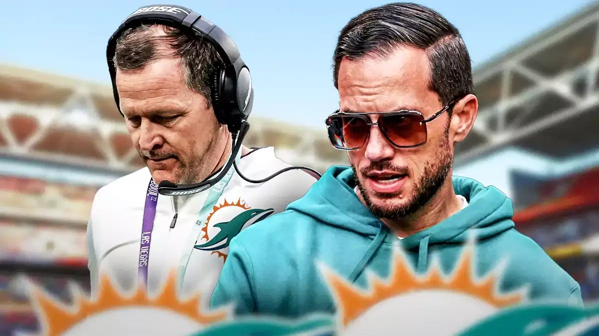 Mike McDaniel, Joe Barry in Dolphins gear