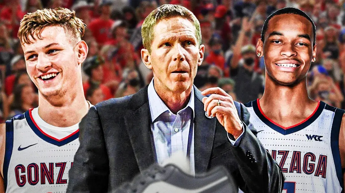 Ben Gregg, Nolan Hickman, and Mark Few