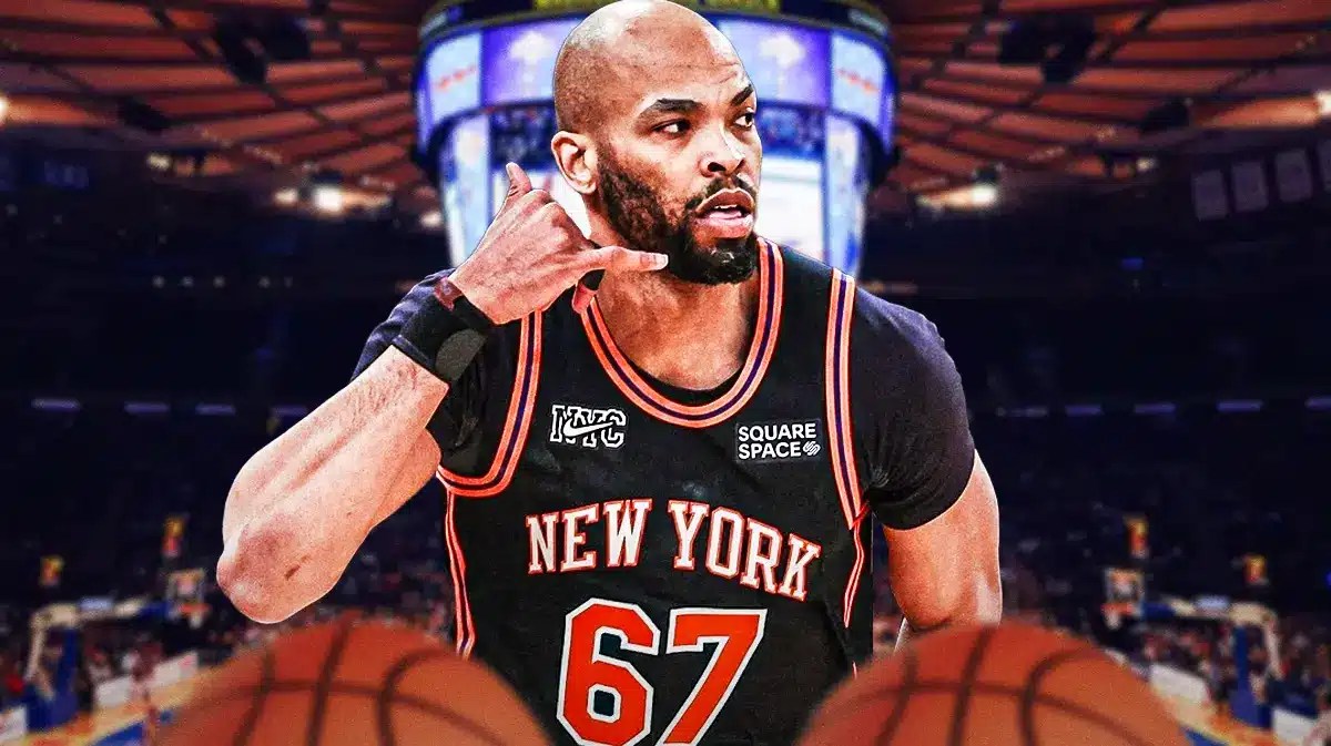 Knicks, Taj Gibson, Taj Gibson Knicks, Tom Thibodeau, Mavericks, Taj Gibson in Knicks uni with Knicks stadium in the background