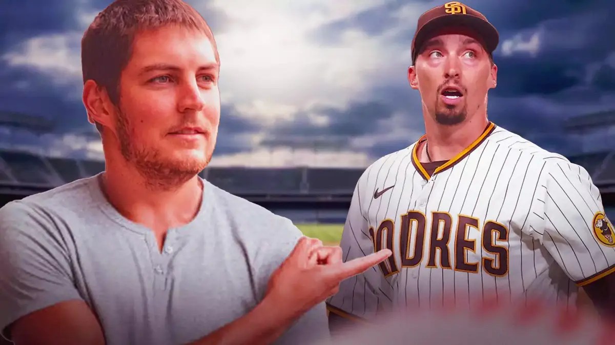 Former MLB pitcher Trevor Bauer pointing at Blake Snell