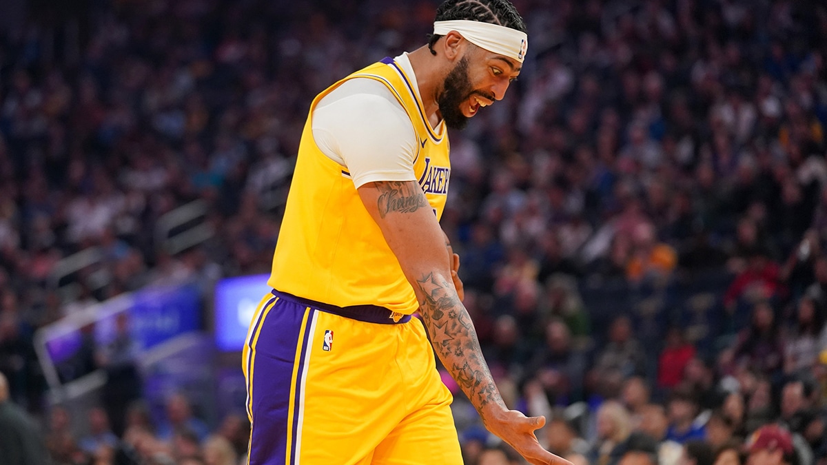  Los Angeles Lakers forward Anthony Davis (3) reacts after the Lakers were called for a kicked ball against the Golden State Warriors in the first quarter at the Chase Center. 