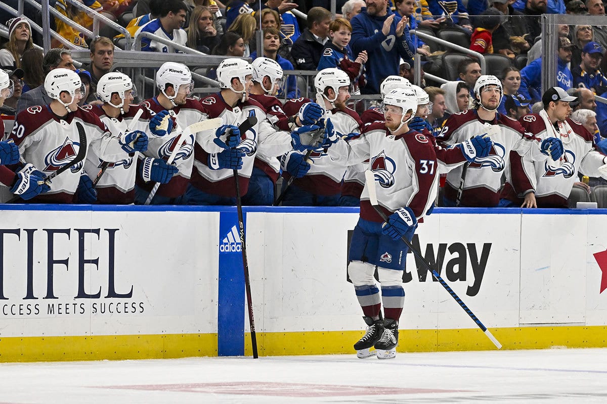 Colorado Avalanche center Casey Mittelstadt (37) is congratulated by teammates after scoring against the St. Louis Blues during the second period at Enterprise Center.