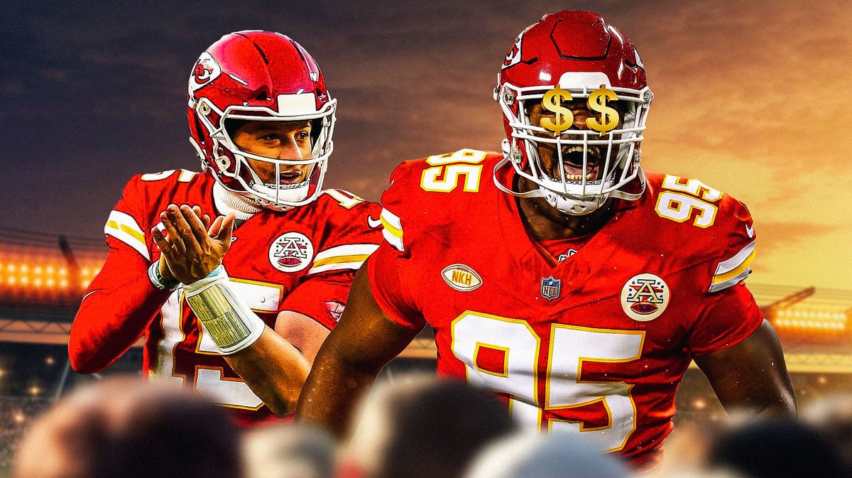Chiefs' Chris Jones with dollar signs in his eyes. Patrick Mahomes clapping in the background