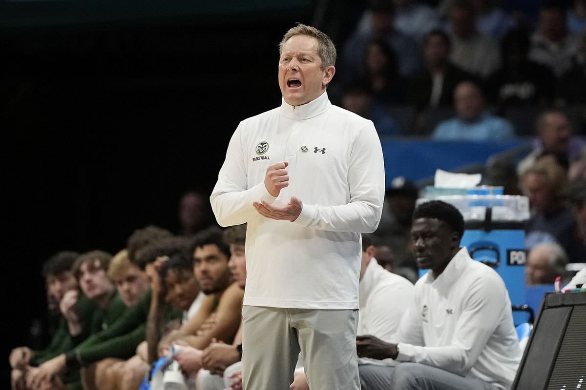 Colorado State Rams head coach Niko Medved calls to his players in the first half of the first round of the 2024 NCAA Tournament at Spectrum Center.