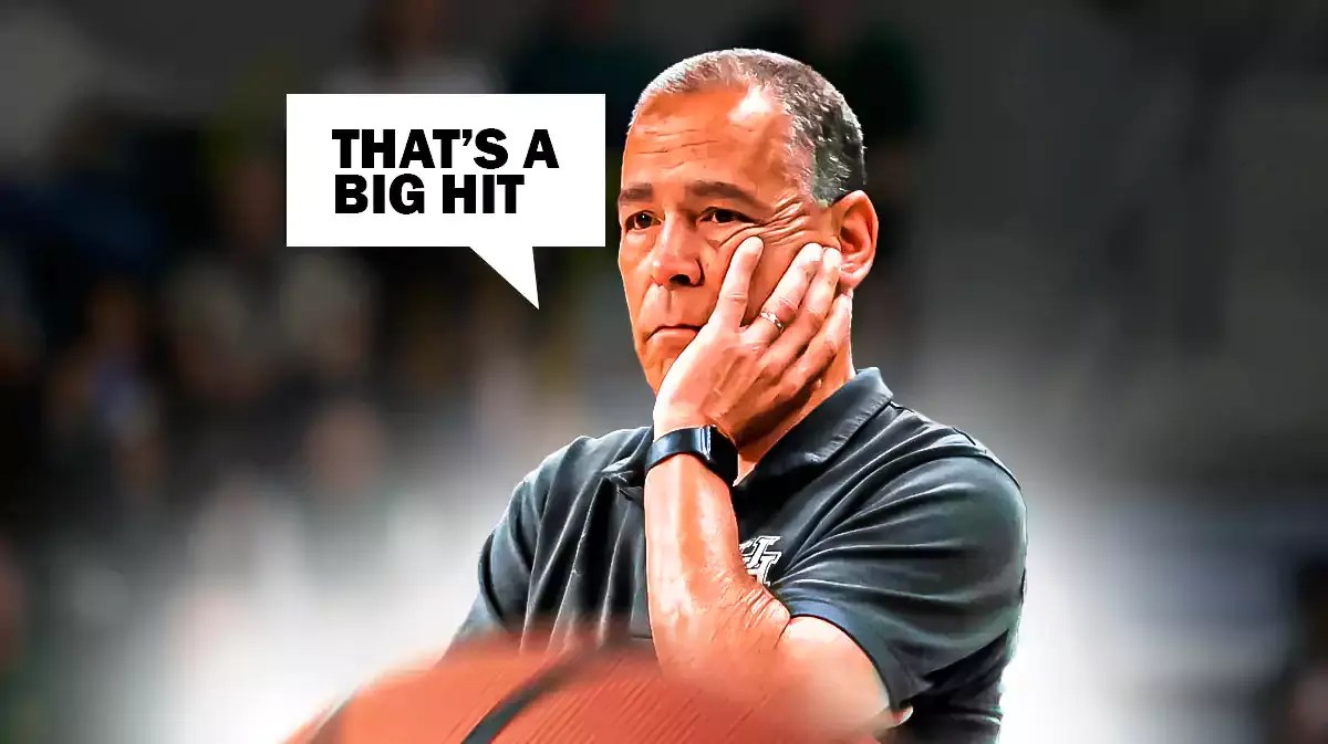 Houston Cougars basketball coach Kelvin Sampson
