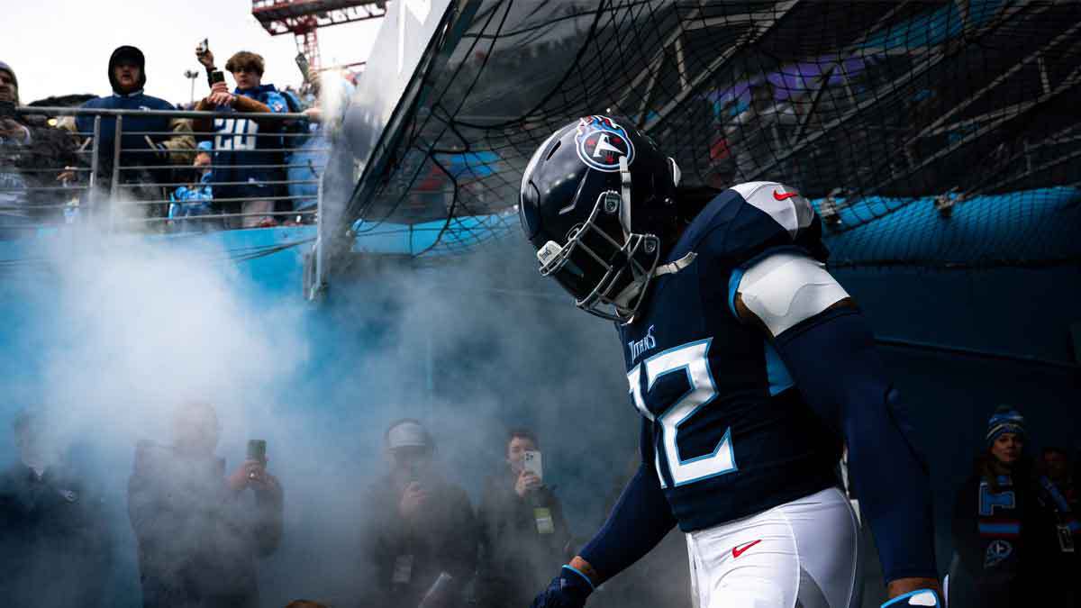 Tennessee Titans running back Derrick Henry (22) takes the field for possibly his last game with the Titans before their game against the Jacksonville Jaguars at Nissan Stadium in Nashville, Tenn., Sunday, Jan. 7, 2024. Henry's contract expired after the 28-20 win over the Jaguars.