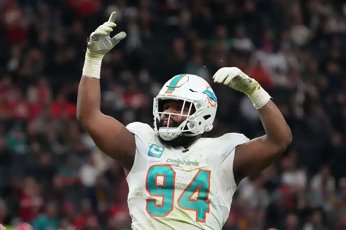  Miami Dolphins defensive tackle Christian Wilkins (94) reacts against the Kansas City Chiefs in the first half during an NFL International Series game at Deutsche Bank Park