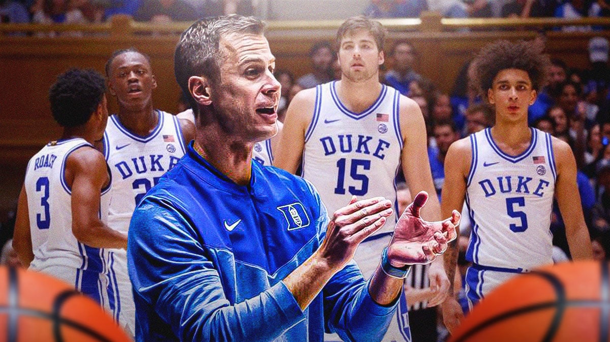 Duke basketball coach Jon Scheyer and players.