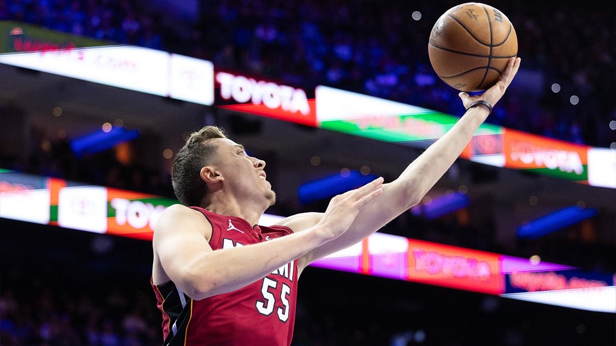 Miami Heat forward Duncan Robinson (55) drives for a shot against the Philadelphia 76ers during the third quarter at Wells Fargo Center.