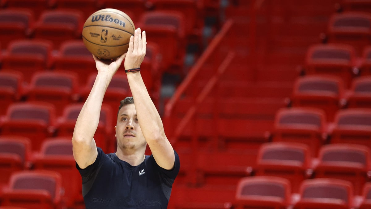 Miami Heat forward Duncan Robinson (55) warms up prior to the game against the Detroit Pistons at Kaseya Center.