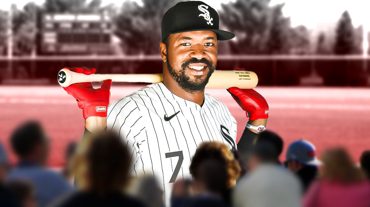 Eloy Jimenez suffers injury while running out ground ball
