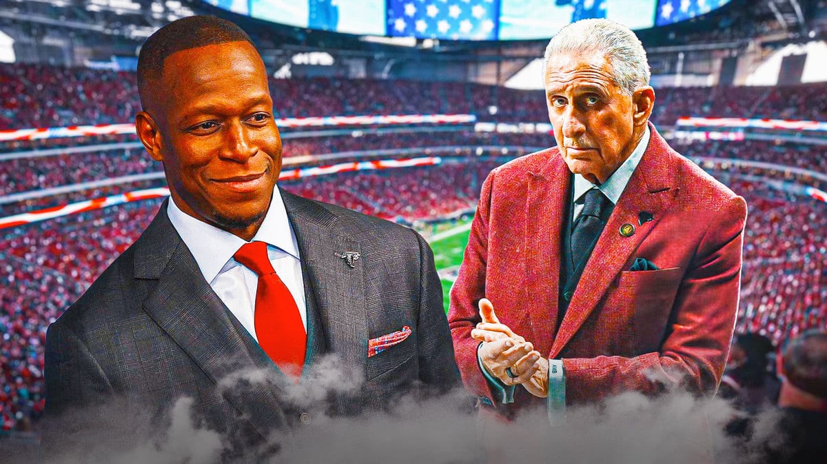 Falcons coach Raheem Morris stands next to Arthur Blank, Kirk Cousins and NFL Free Agency fans sit in stands