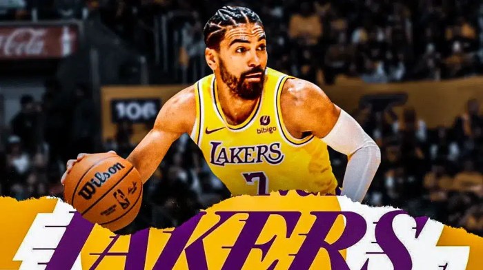 Lakers' Gabe Vincent looks at LA crowd amid NBA Playoffs injury return Luka Doncic trade