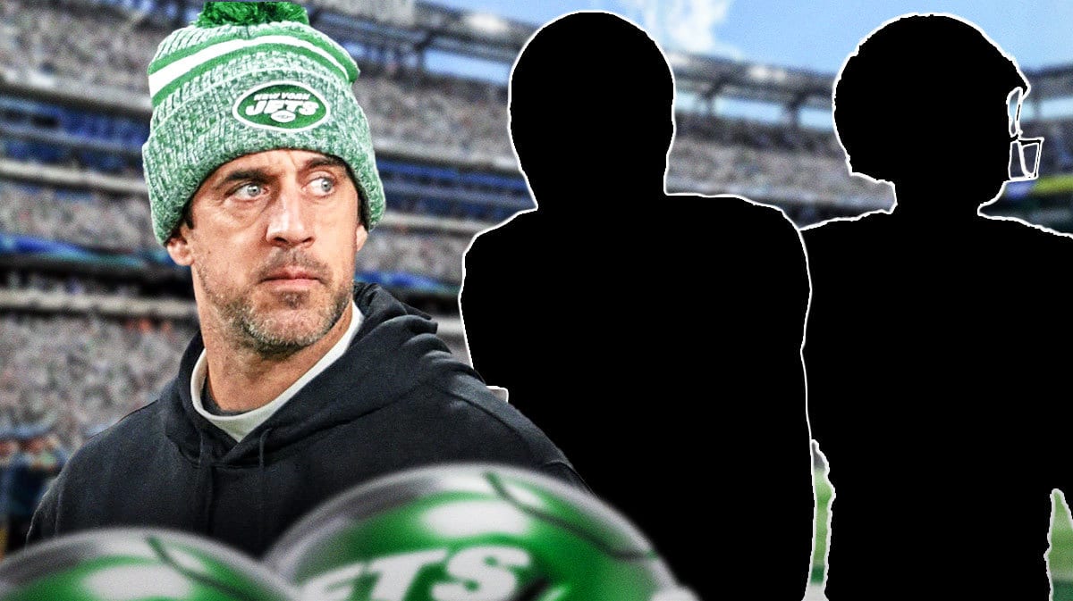 Jets' Aaron Rodgers looking at silhouettes of Thomas Morstead and Greg Zuerlein