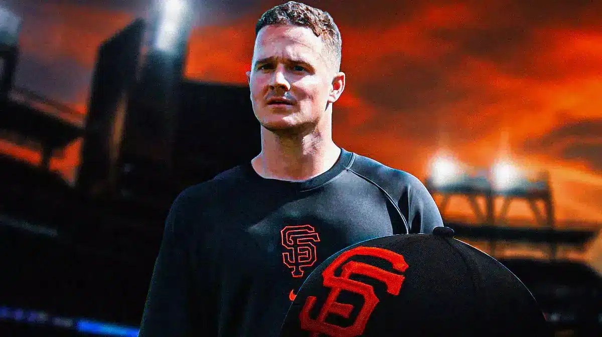 Matt Chapman in a Giants uniform