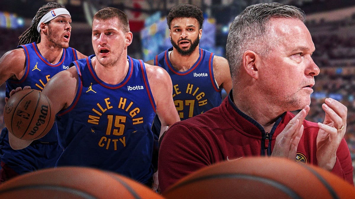 Photo: Michael Malone saying “Not worried” have Nikola Jokic, Jamal Murray, Aaron Gordon behind him in Nuggets jerseys