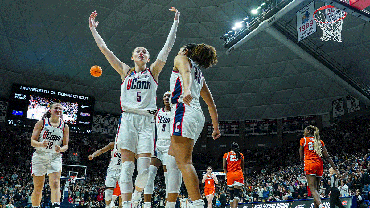 UConn Huskies guard Paige Bueckers (5) react after being fouled by Syracuse Orange in the second half at Harry A. Gampel Pavilion. 