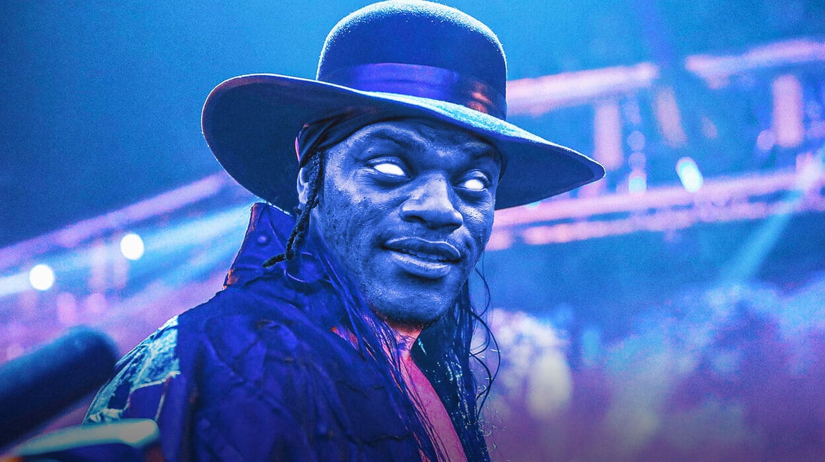 Lamar Jackson (Ravens) as The Undertaker