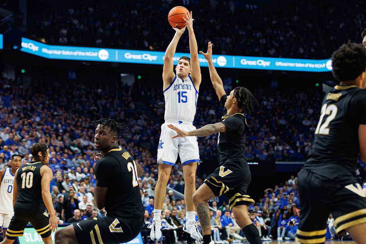 Kentucky Wildcats guard Reed Sheppard (15) shoots the ball during the second half against the Vanderbilt Commodores at Rupp Arena at Central Bank Center