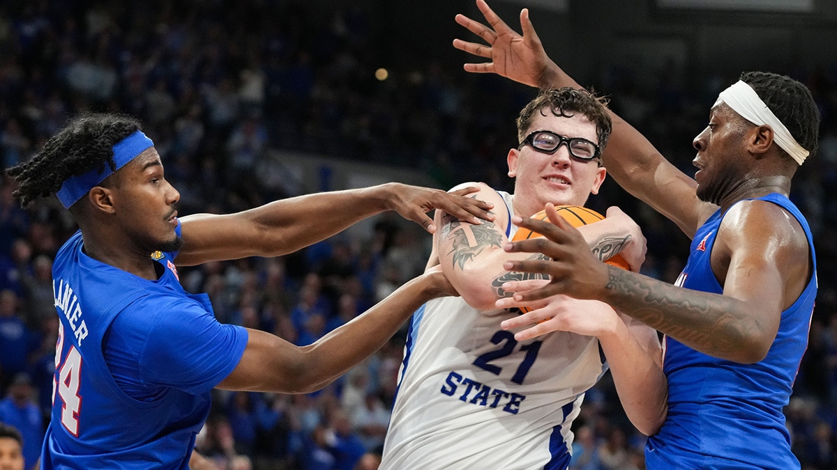 ndiana State Sycamores center Robbie Avila (21) recovers a rebound from Southern Methodist Mustangs guard Emory Lanier (24) on Wednesday, March 20, 2024, during the first round of the NIT