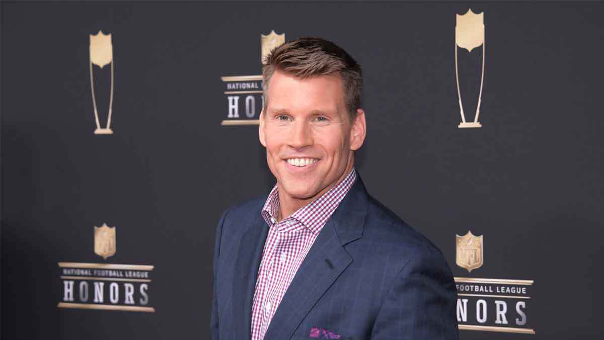 Scott Hanson during red carpet arrivals for the NFL Honors show at the Fox Theatre. 