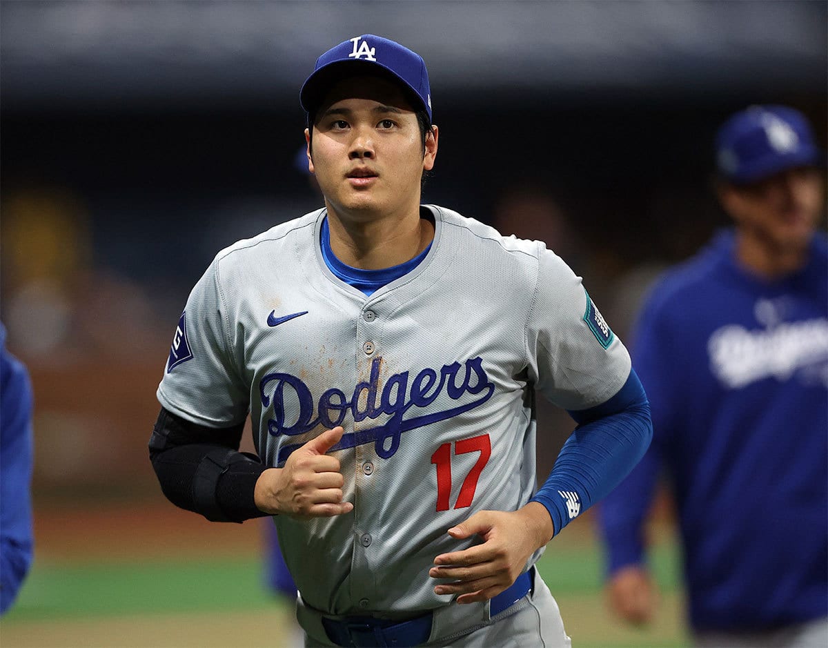 Shohei Ohtani running on the Los Angeles Dodgers