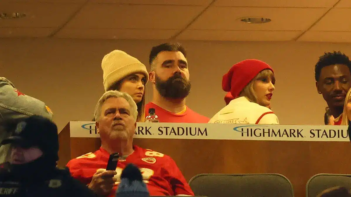 ; Taylor Swift (right) and Jason Kelce (left) in the suites before the 2024 AFC divisional round game between the Kansas City Chiefs and Buffalo Bills 