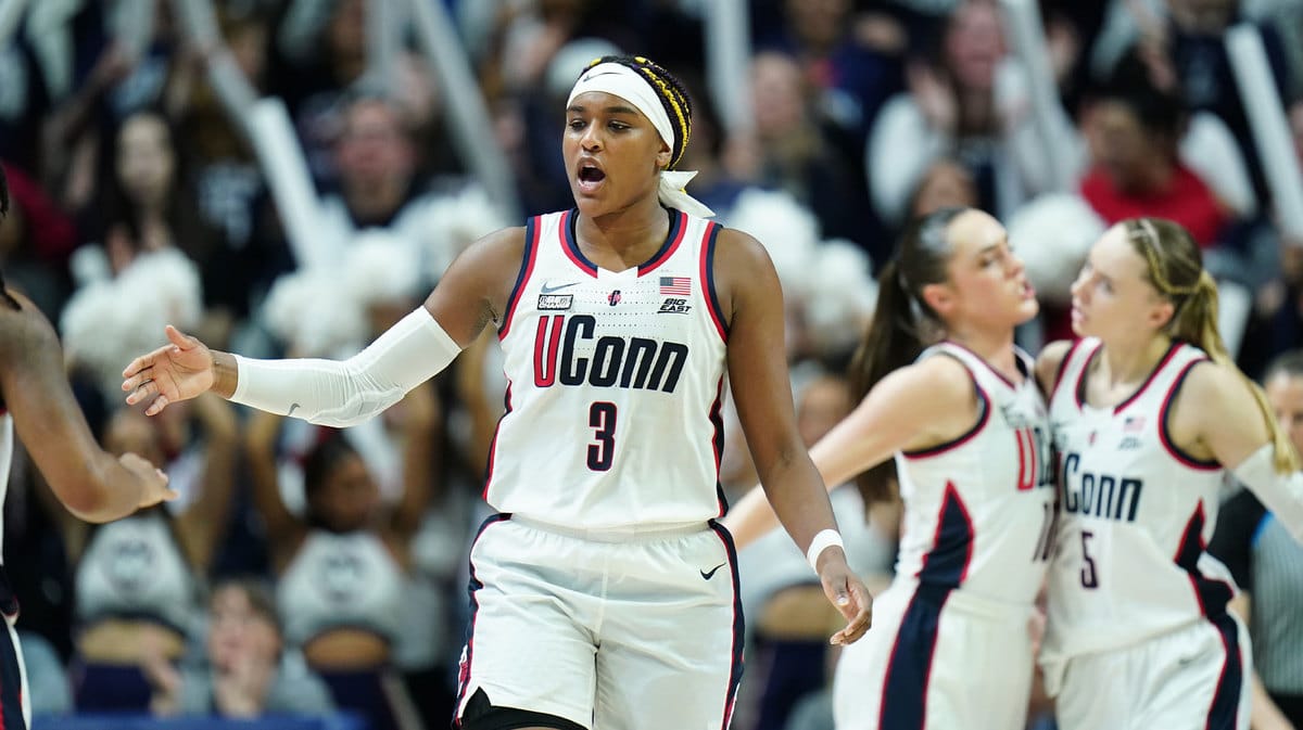 UConn Huskies forward Aaliyah Edwards (3) and teammates react during a timeout against the Villanova Wildcats in the second half 