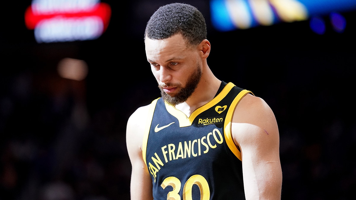 Golden State Warriors guard Stephen Curry (30) stands on the court after a timeout against the Milwaukee Bucks in the fourth quarter at the Chase Center.