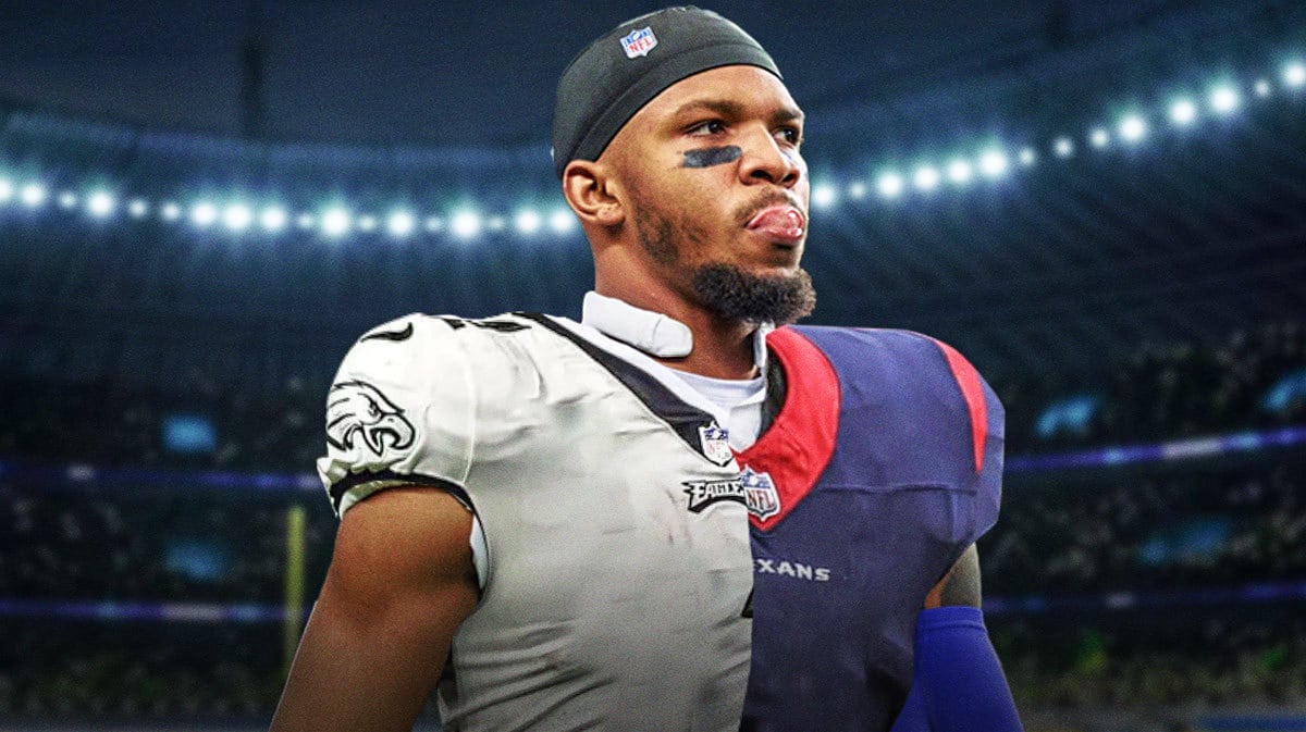 Cowboys RB Tony Pollard with half a Texans jersey and half an Eagles jersey