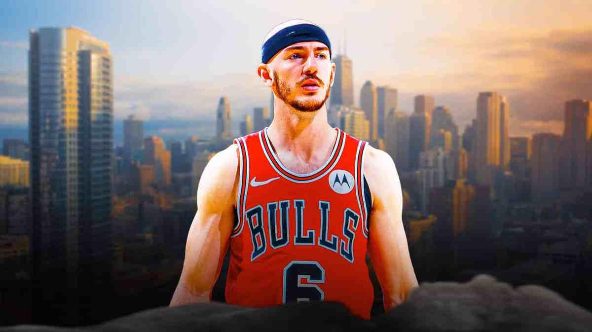 Bulls, Billy Donovan, Alex Caruso, Alex Caruso injury, Alex Caruso Bulls, Alex Caruso with Chicago skyline in the background