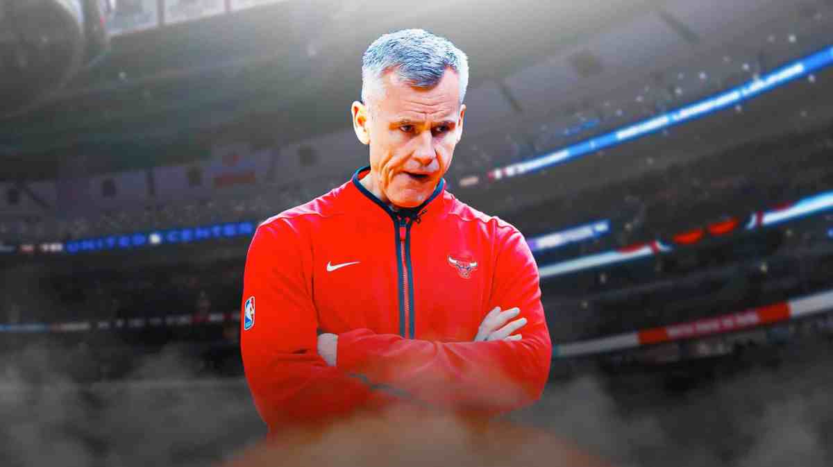 Bulls, Billy Donovan, Billy Donovan Bulls, Celtics, Bulls Celtics, Billy Donovan looking upset with outside of United Center in the background