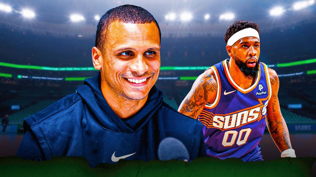 Celtics head coach Joe Mazzulla looking at Suns Royce O'Neale