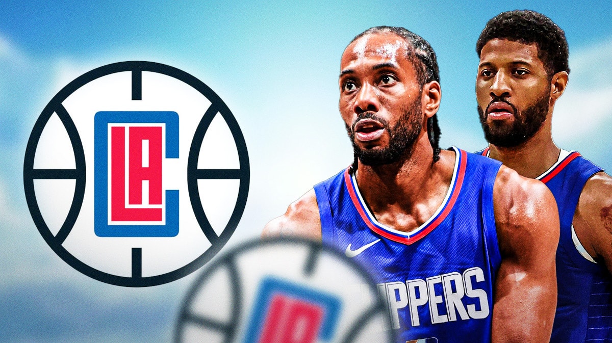 Clippers' Kawhi Leonard and Paul George stand next to each other before NBA Playoffs