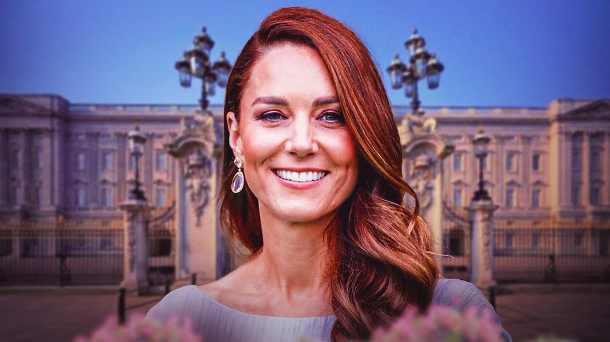 Kate Middleton with Buckingham Palace behind her