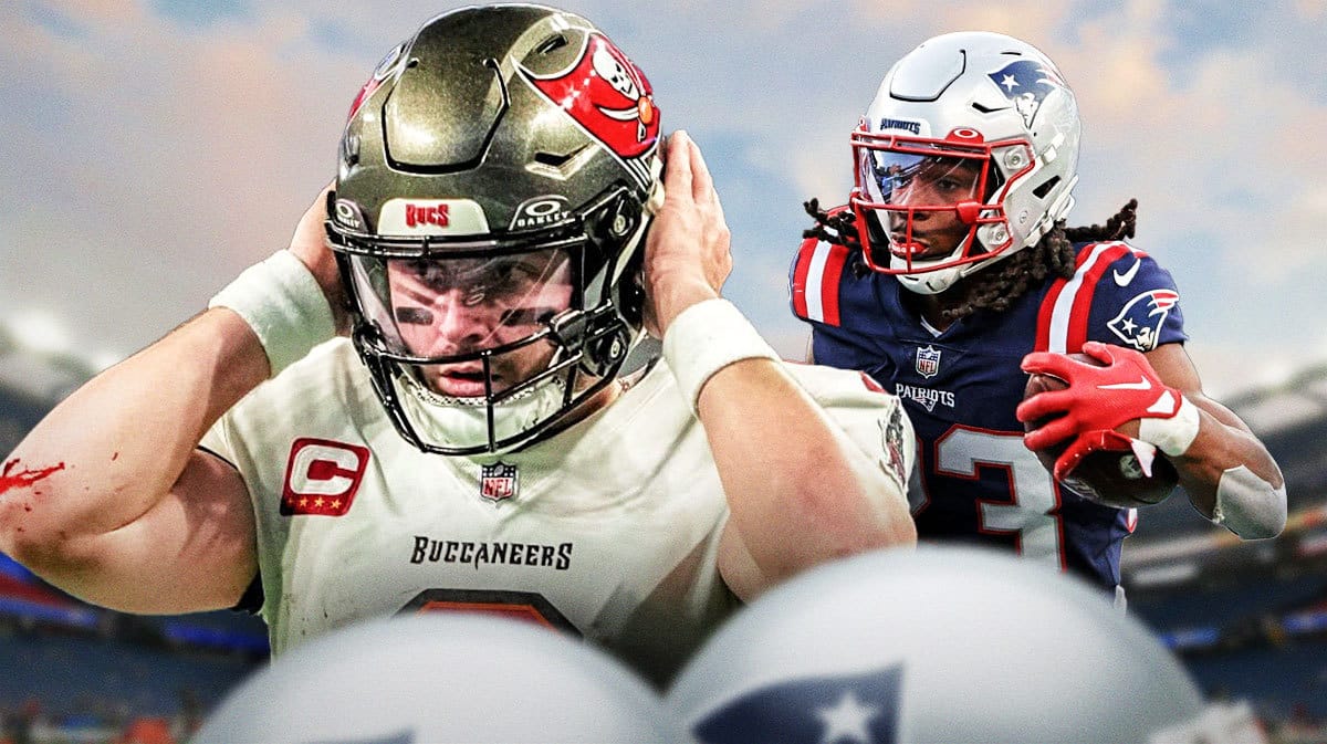 Baker Mayfield next to Kyle Dugger