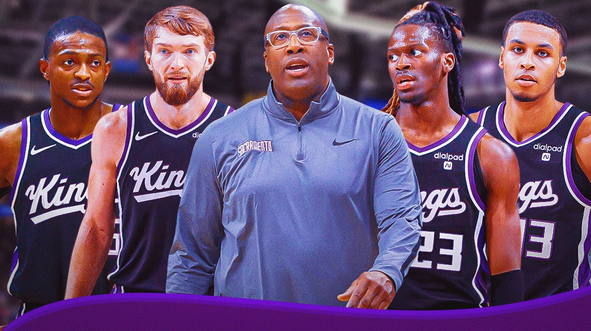 Kings' De'Aaron Fox, Domantas Sabonis, Mike Brown, Keon Ellis, and Keegan Murray all looking sa
