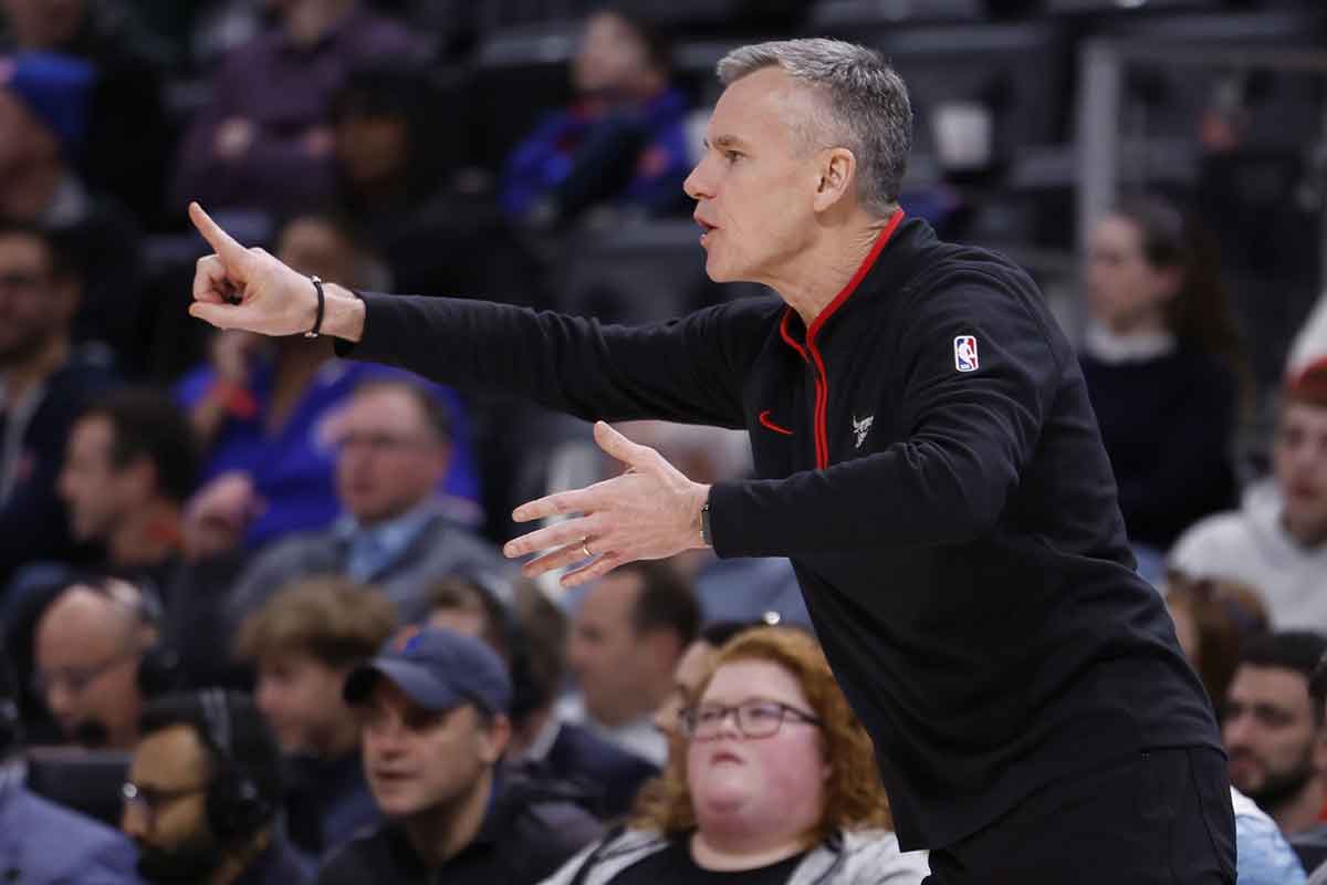 Chicago Bulls head coach Billy Donovan reacts in the first half against the Detroit Pistons at Little Caesars Arena.