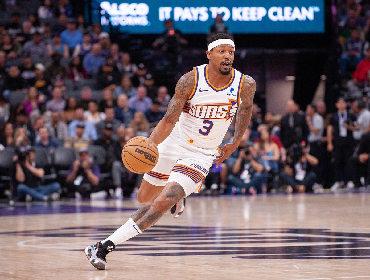 Phoenix Suns guard Bradley Beal (3) pushes the ball up the court during the second quarter at Golden 1 Center.