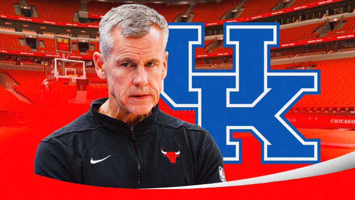 Bulls, Billy Donovan, Billy Donovan Bulls, Billy Donovan Kentucky, Kentucky basketball, Billy Donovan and Kentucky logo with Bulls arena in the background