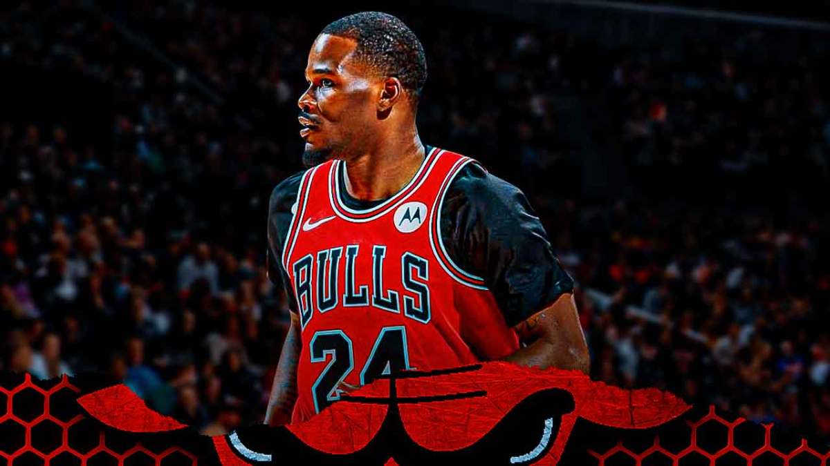 Javonte Green, Bulls, Terry Taylor, Javonte Green Bulls, Terry Taylor Bulls, Javonte Green in Bulls uni with Bulls court in the background