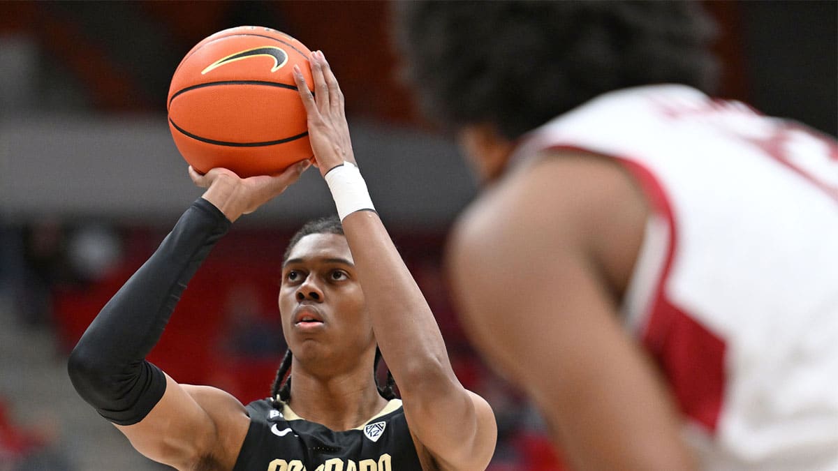 Colorado Buffaloes forward Cody Williams (10) shoots a fee throw against the Washington State Cougars in the first half at Friel Court at Beasley Coliseum