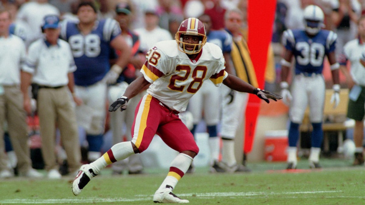 Darrell Green played his entire career with the Washington Redskins, winning two Super Bowls. Xxx Darrell Green Redskins S Fbn Usa Dist Of Columbia