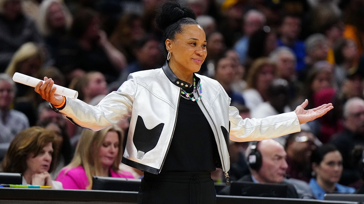 Dawn Staley breaks down in tears during emotional interview after South ...