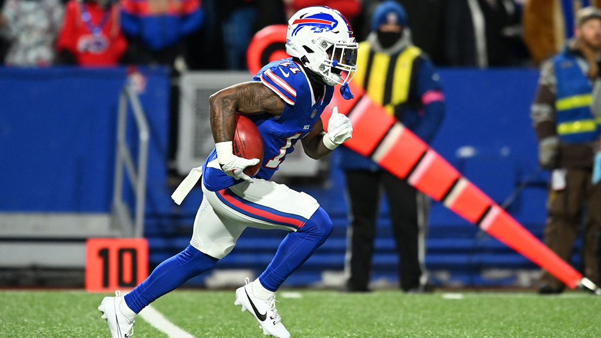 Buffalo Bills wide receiver Deonte Harty (11) returns a kickoff against the Kansas City Chiefs in the first half of the 2024 AFC divisional round game at Highmark Stadium. 