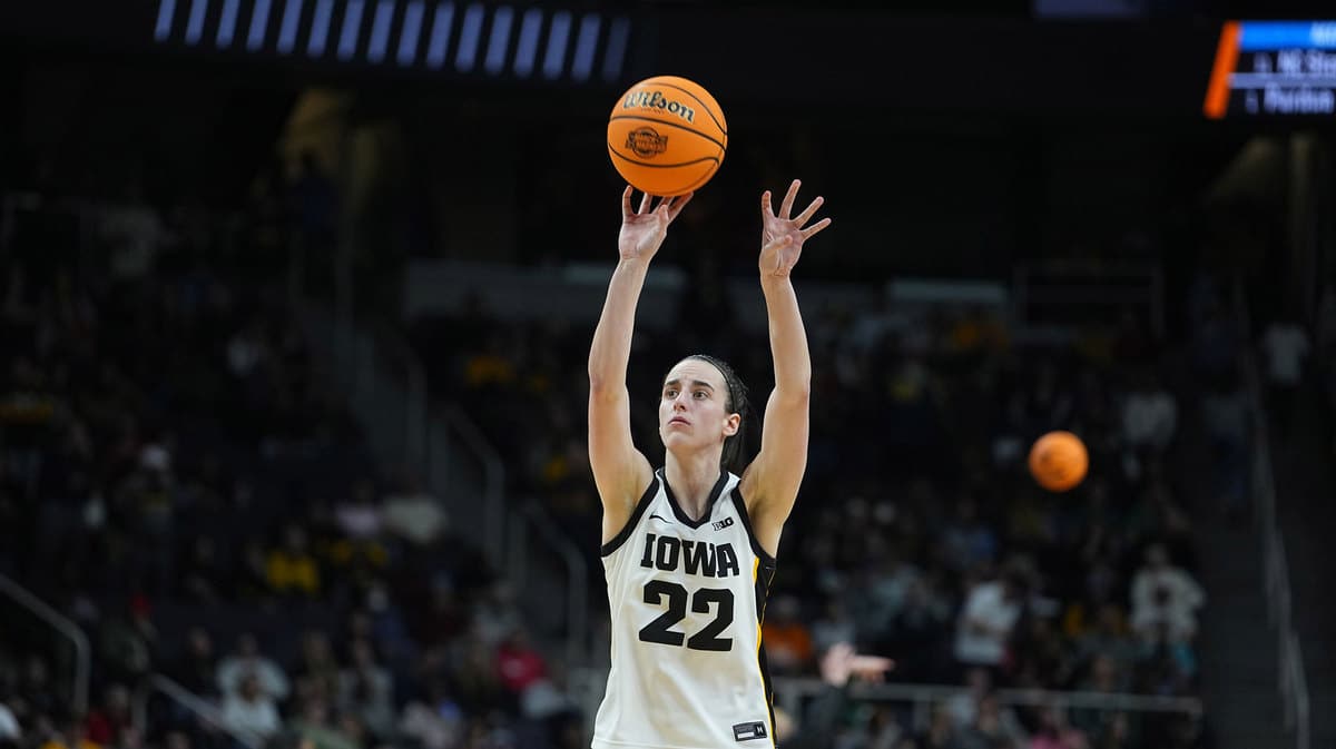 Iowa Hawkeyes guard Caitlin Clark (22) shoots in the third quarter against the LSU Lady Tigers in the finals of the Albany Regional in the 2024 NCAA Tournament
