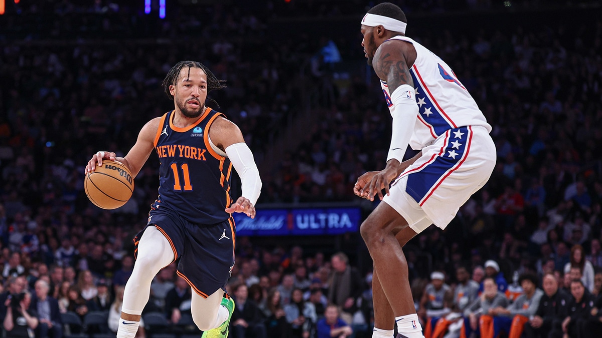 Jalen Brunson guarded by Paul Reed in a Knicks vs. 76ers matchup.