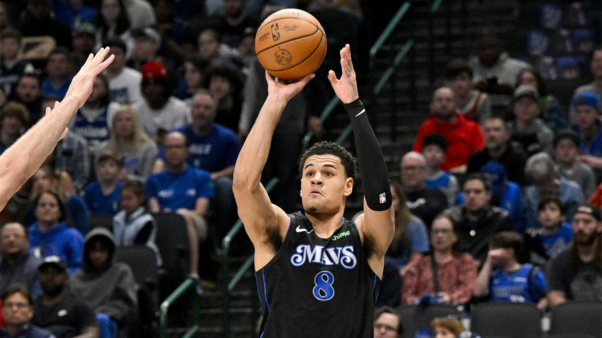 Dallas Mavericks guard Josh Green (8) in action during the game between the Dallas Mavericks and the Milwaukee Bucks at the American Airlines Center.