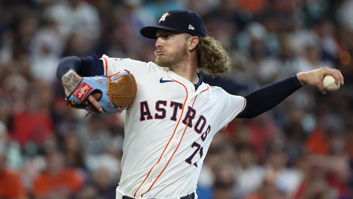 Houston Astros pitcher Josh Hader (71) pitches against the Atlanta Braves in the ninth inning at Minute Maid Park.